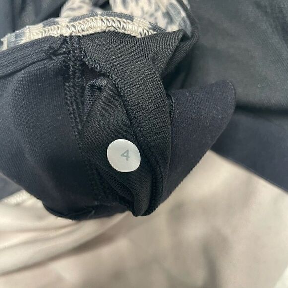 Lululemon Dance to Yoga Tank Top Size 4 Tan Beige Black Mesh Athletic - Picture 9 of 11